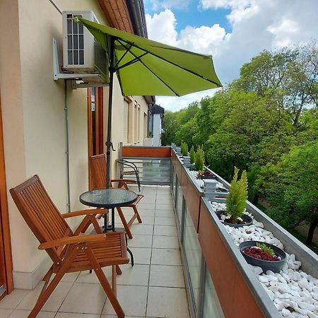 Sunny Loft Kecskemet Lägenhet Exteriör bild